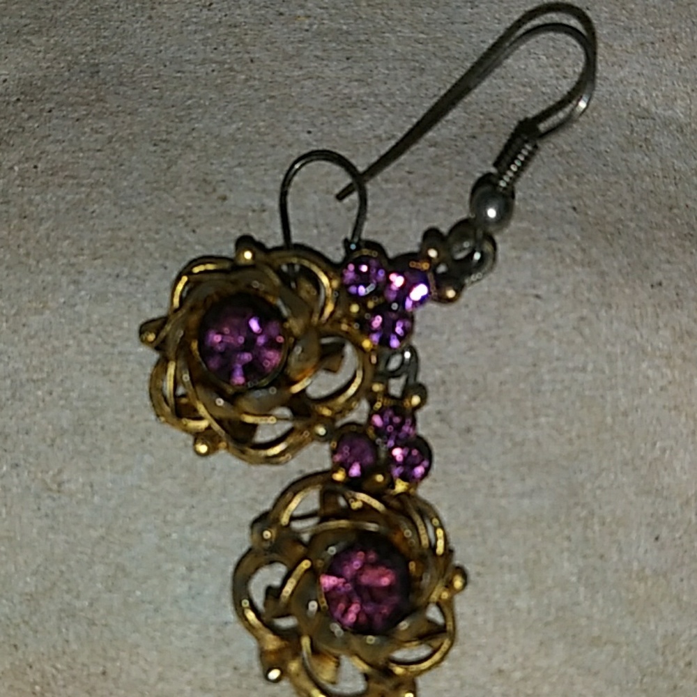 Earrings - Picture 3 of 3